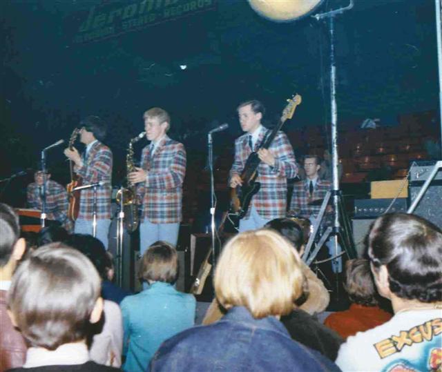 File:The Bonnvilles Bonnvilles at The Gardens 10.jpg
