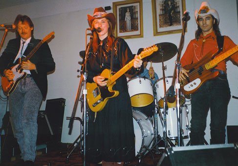 File:Wendy Rhodes and Whitewater photo43.jpg
