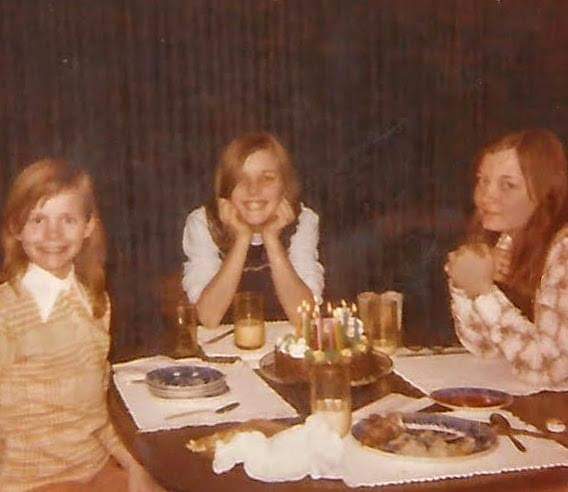File:Edward Townend Daughters.jpg