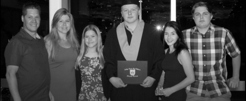 File:TroyHupéFamily2019B.png